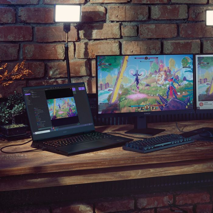 Ноутбук HP OMEN 17-ck2002ua 17.3" QHD IPS AG, Intel i9-13900HX, 32GB, F2TB, NVD4090-16, DOS, чорний