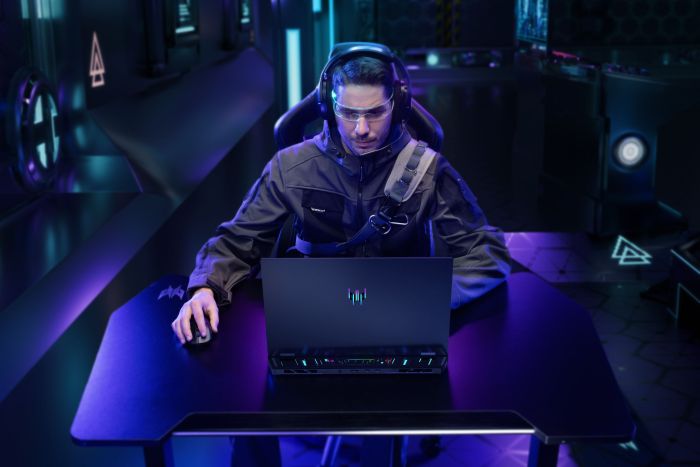 Acer Notebook Predator Helios 16 PH16-73 16" OLED, Intel U9-275HX, 32GB, F1TB, NVD5070Ti-12, Lin, black